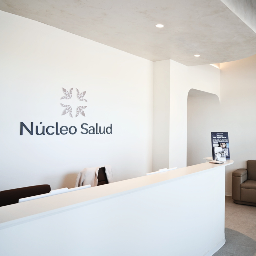 Recepción de la clínica Núcleo Salud